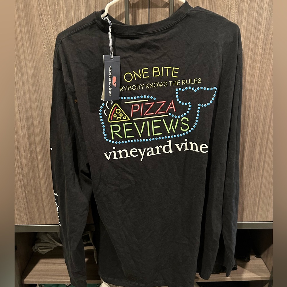 Vineyard Vines x Barstool Pizza Reviews